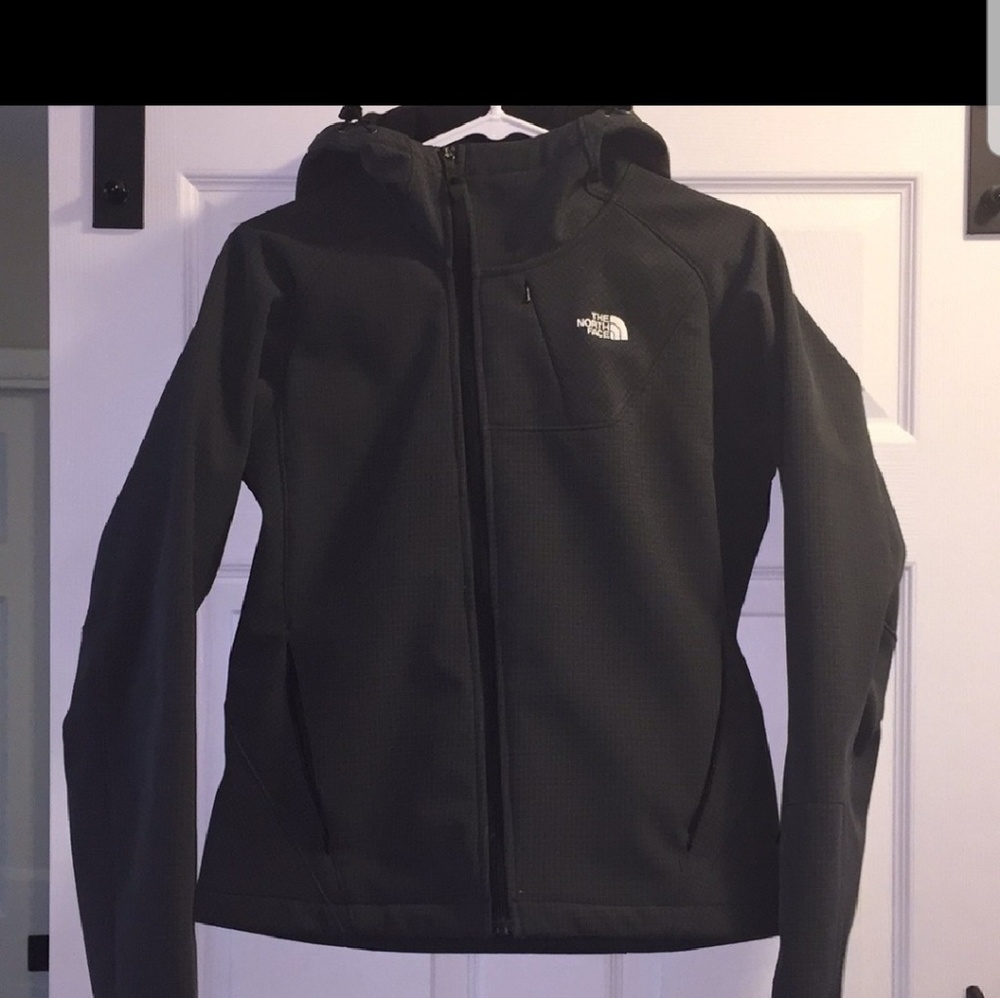 TNF APEX Soft Shell